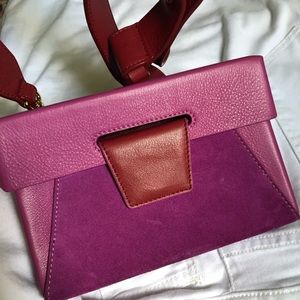 Yuzefi leather purse